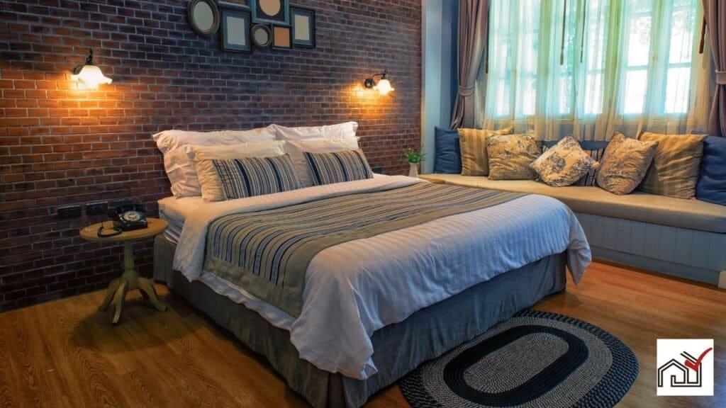 King-size bed in bedroom